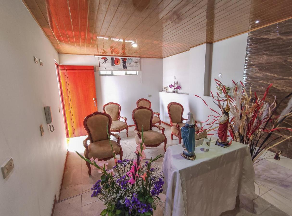 Hotel Casa Baquero Bogota Bagian luar foto